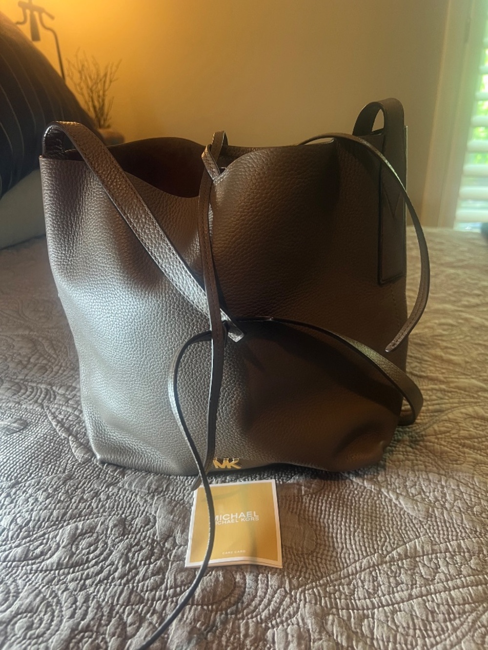 Michael Kors Olive Junie Pebbled Leather Unlined Hobo Bag NWOT with Dust Cover - Picture 5 of 9